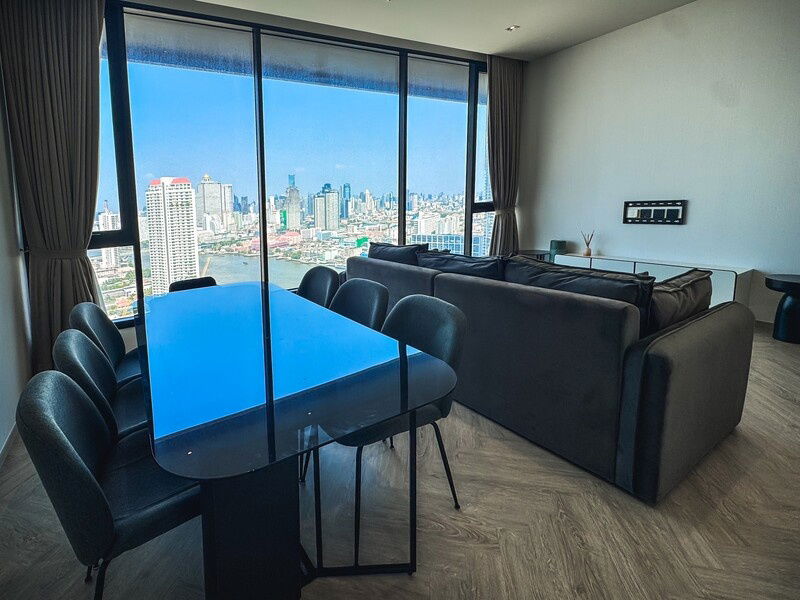 picture For Rent: Chapter Charoennakhon Riverside Condo High-rise  with 2 towers, located by the Chao Phraya River. 2 Bedrooms, 2 Bathrooms, 67.55 sq.m. - 1/11