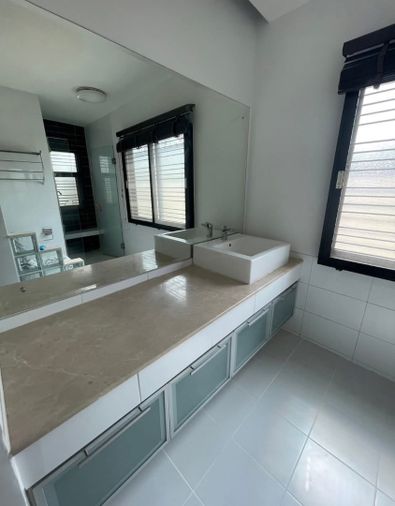 3-bed townhouse for rent, 183 sqm, 19.4 sq wah, Six nature vibhavadi 60