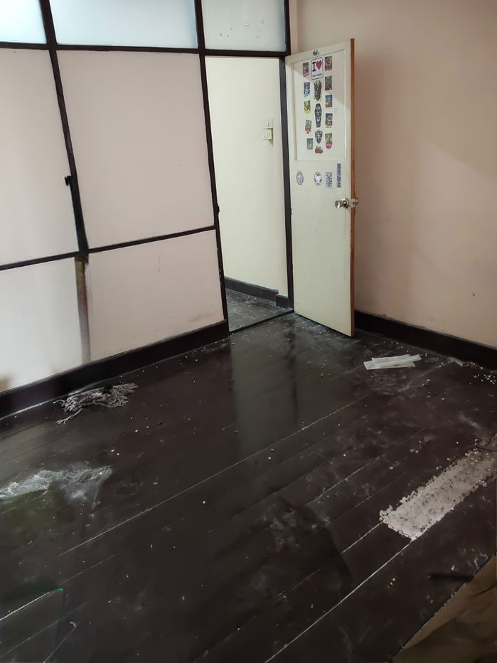 picture There is a vacant house for rent (on the main road near Talat Phlu) - 2/13