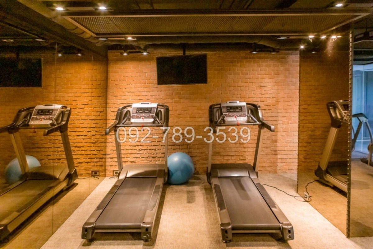 picture Centric Ari Station Condominium for Sale 7th floor garden view - 13/17