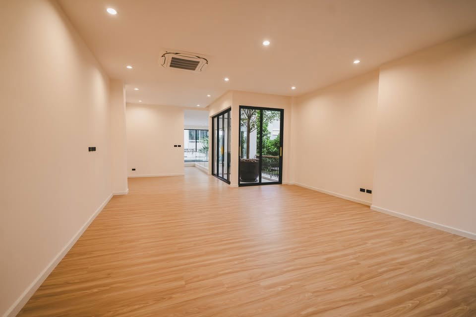 picture Baan Klang Muang project near BTS Punnawithi - 4/8