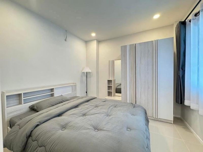 picture For sale: 2-storey detached house, newly renovated, North Pattaya area,great  location, move in Ready - 6/16