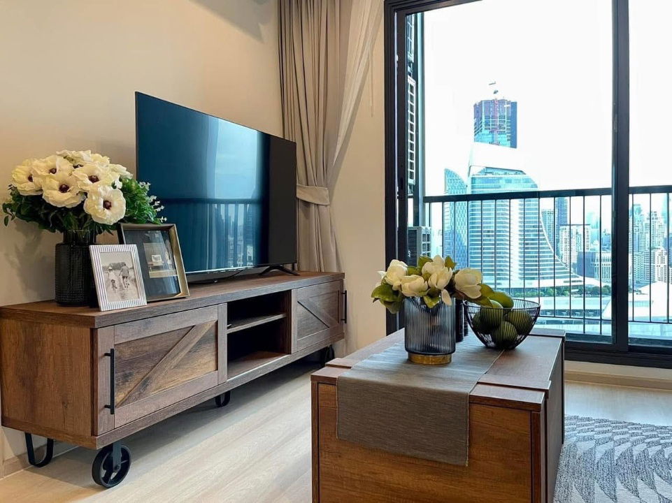 picture For rent, Life One Wireless condo, 2 bedrooms, high floor, unblocked view, beautifully decorated, fully furnished, - RW006715 - 5/16