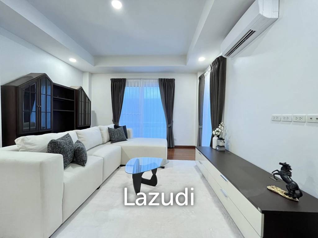 picture 5 Bed 6 Bath 320 SQ.M House in Huai khwang - 8/32