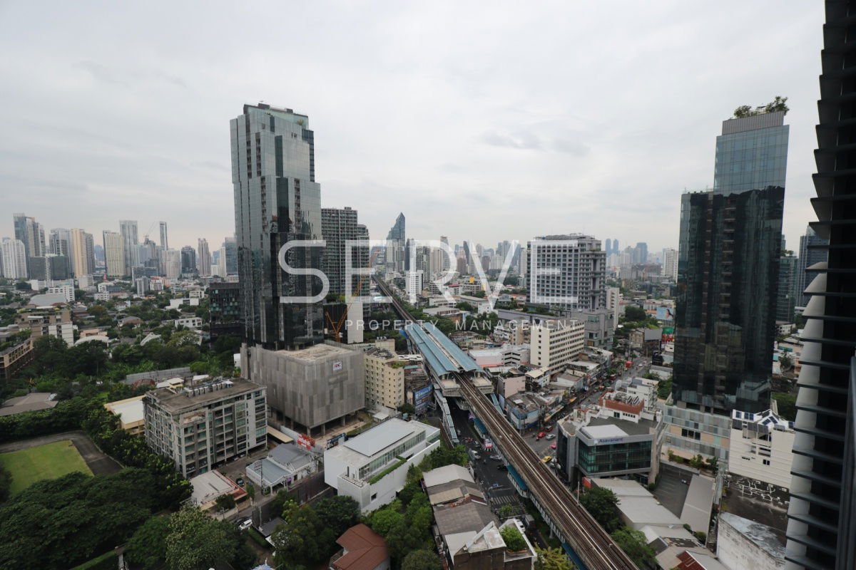 picture Large Room 1 Bed 51.2 sq.m. High Fl. 20+ Good Location Close to BTS Thong Lo 150 m. at Siri at Sukhumvit Condo / Condo For Rent - 11/11