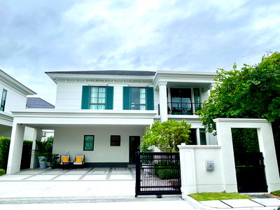 Houses for sale Muang Nonthaburi Nonthaburi : A model home with complete decoration in a perfect luxury style, ready to move in..must be here "Setthasiri Ngamwongwan"