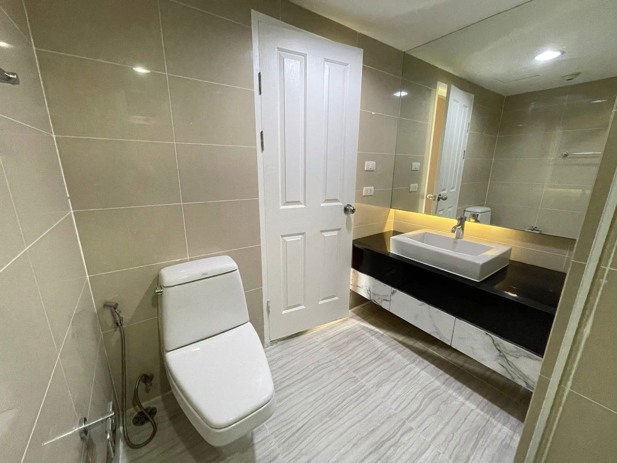 picture #S4150 For Rent Belle Grand Rama 9 - 9/11