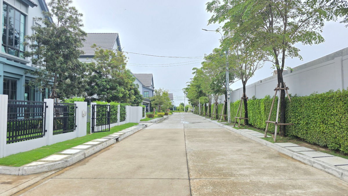 picture 🔥Show House for Sale‼️  Single House No. 8/3 at Saransiri Thientalay 30 Modern Farmhouse Style in a prime location near the heart of the city - 3/32