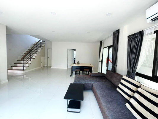 picture FOR RENT CENTRO RATCHAPHRUEK - SUANPHAK 2 / 4 bedrooms 5 bathrooms / 70 Sqw. 275 Sqm. **75,000** CLOSE TO CENTRAL PLAZA PINKLAO - 3/10