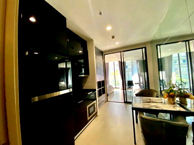 Condos for rent : LTH12878 - Condo for rent at Noble Ploenchit Size 45 sqm. 1 bed 1 bath Near BTS Phloen Chit Station ONLY 45K/Month