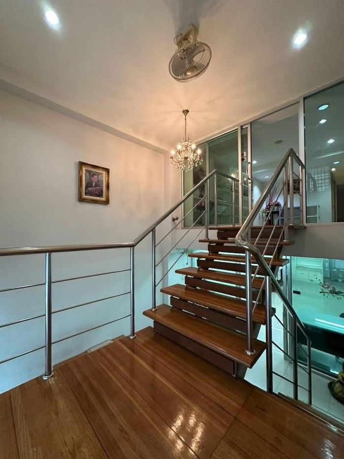 picture #R5274 Office for rent  in Rama 4 - 3/12