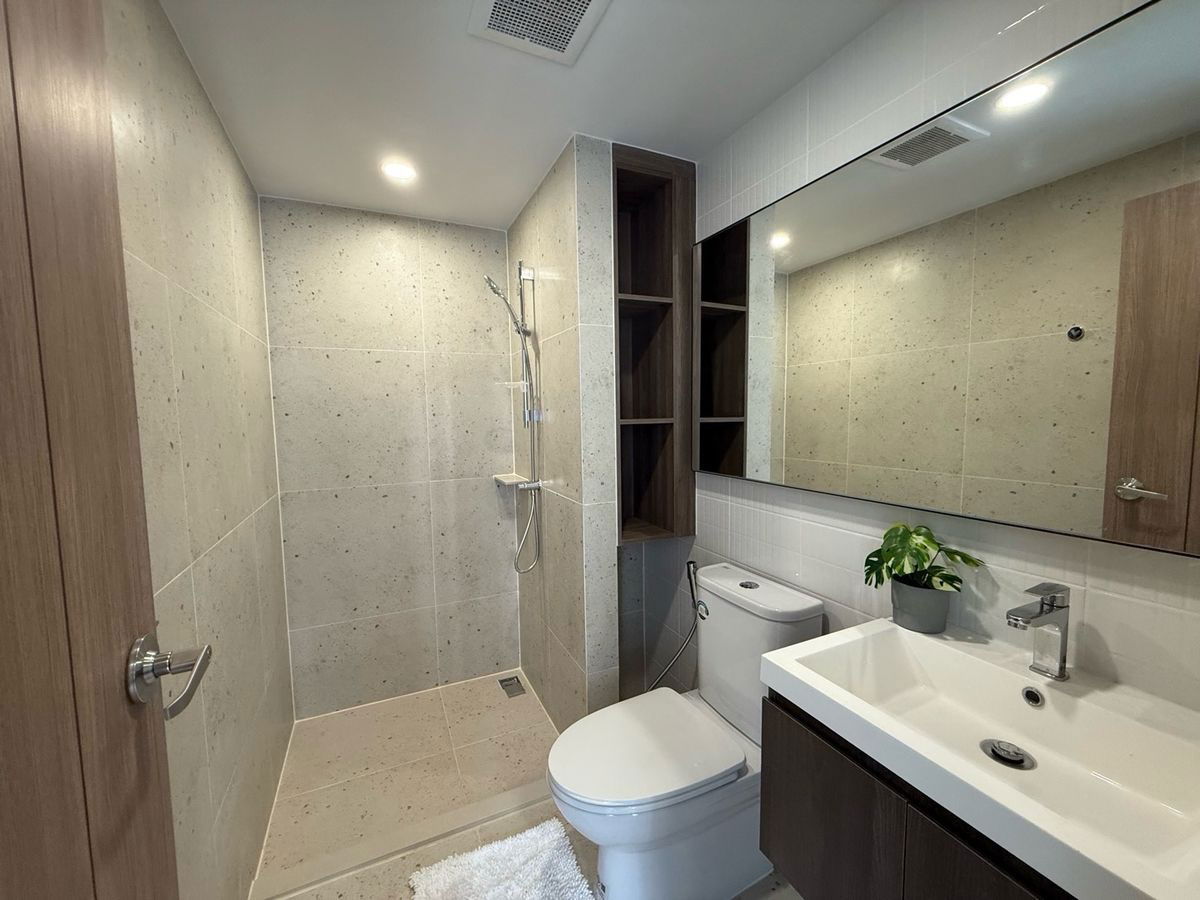 picture Condo For Rent | Pool View The Best Value In The Project “Nue Core Khu Khot Station” 24 Sq.m. Near BTS Khu Khot - 4/6