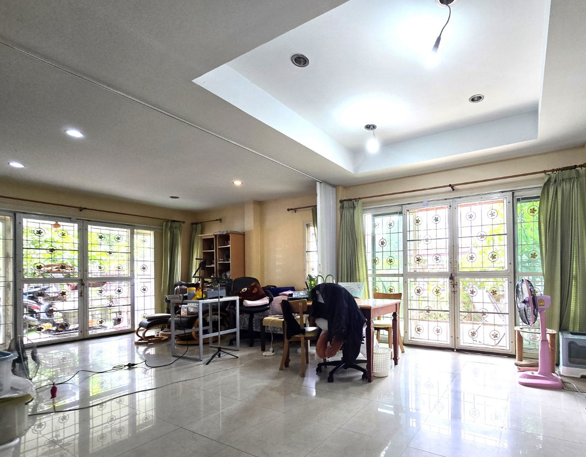 รูป ซื้อบ้านเดี่ยวแต่ได้ราคาเท่าทาวน์โฮม ถูกมาก!!! บ้านเดี่ยว หลังมุม หมู่บ้าน โรยัลปาร์ควิลล์ สุวินทวงศ์ เดินทางสะดวกหมู่บ้านติดถนนสุวินทวงศ์  - รูปที่ 7/15