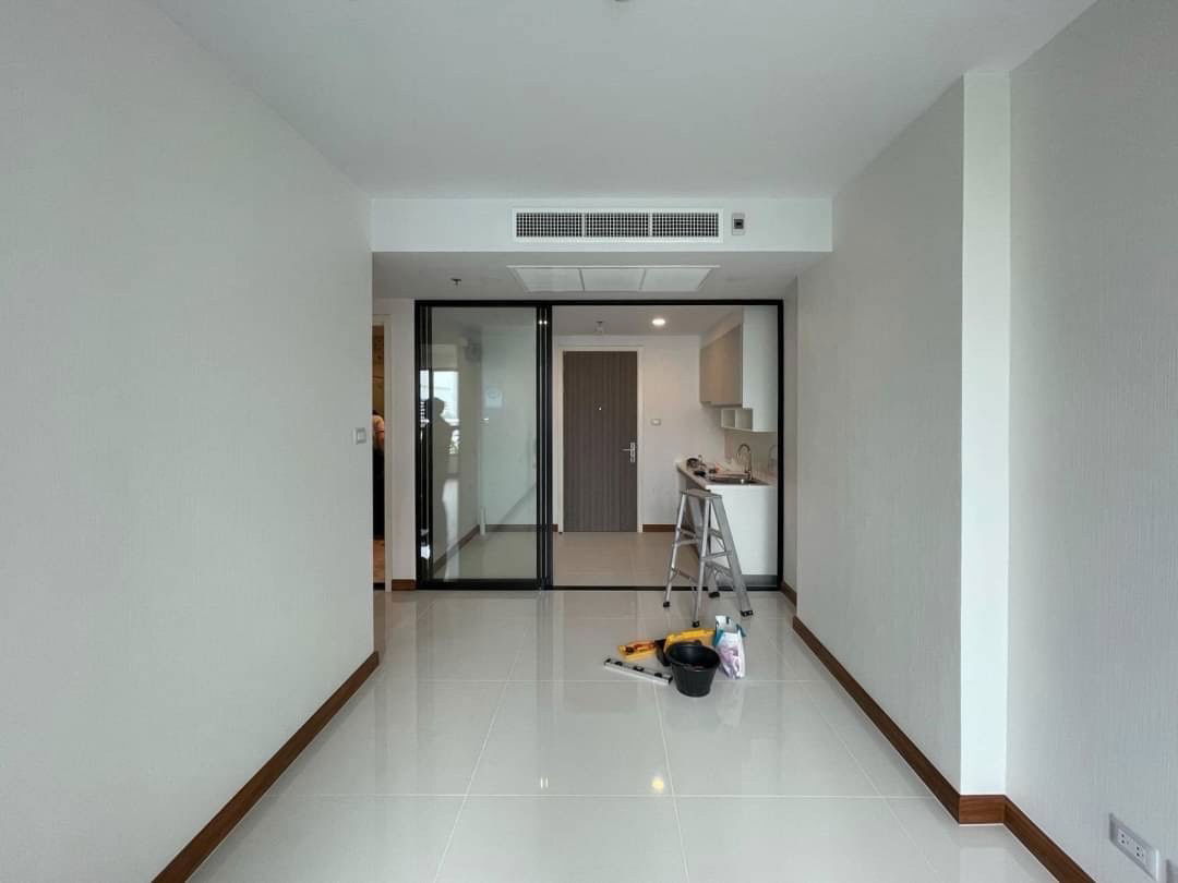 picture HOT DEAL!  Anyone looking for an empty room, don't miss it!  47 Sq.m. 1 bed unblocked view  - 2/13
