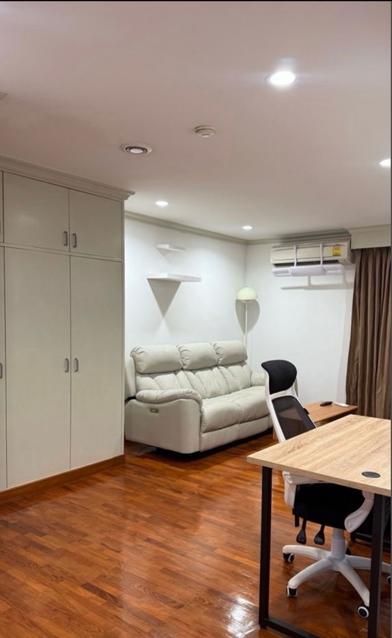 picture Rent Sampoom Garden, a large, beautiful room, ready to be near BTS Surasak. Interested in Atline.@841qqlnr - 2/11