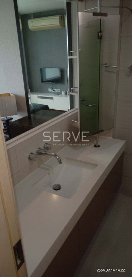 picture Large Room 1 Bed 52 sq.m. High Fl. 10+ Good Location Close to BTS Thong Lo 150 m. at Siri at Sukhumvit Condo  / Condo For Rent - 10/10