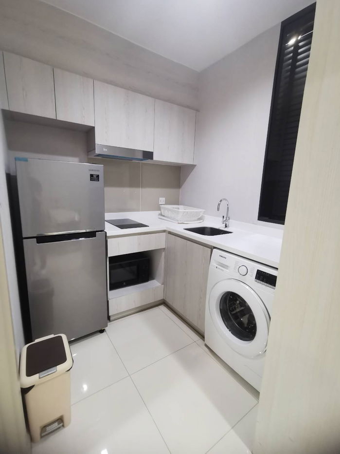 picture Life One Wireless | Only 120 meters from BTS Phloen Chit - 11/16