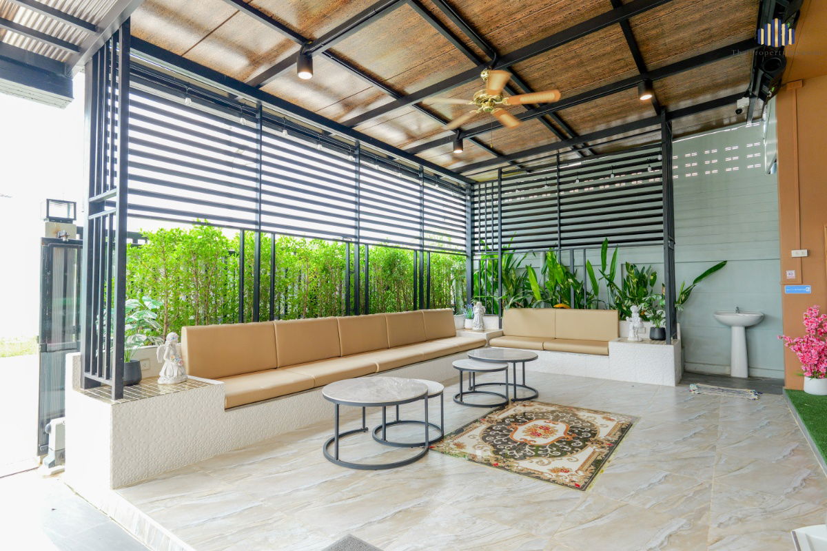 รูป Rare Item! ขายบ้านสวยสไตล์รีสอร์ตกลางเมืองแกลง จัดเต็มทุกฟังก์ชัน  หลังเดียวใน MVP Riverside พร้อมสระ+สปา ที่จอด 5 คัน ขายขาดทุน!! - รูปที่ 13/31