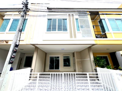 Townhouses for sale Chiang Mai : 3 Bedrooms House Diya valley Sarapi