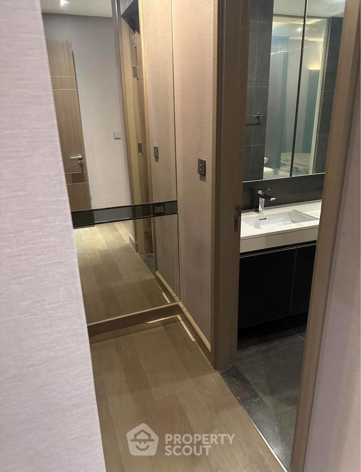 picture 2-BR Condo at The Esse At Singha Complex near MRT Phetchaburi (ID 2165062) - 8/14