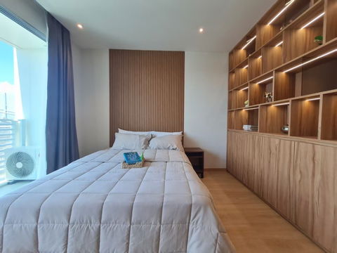 For rent Sky Walk Residences, high floor, fully furnished,ready to move in