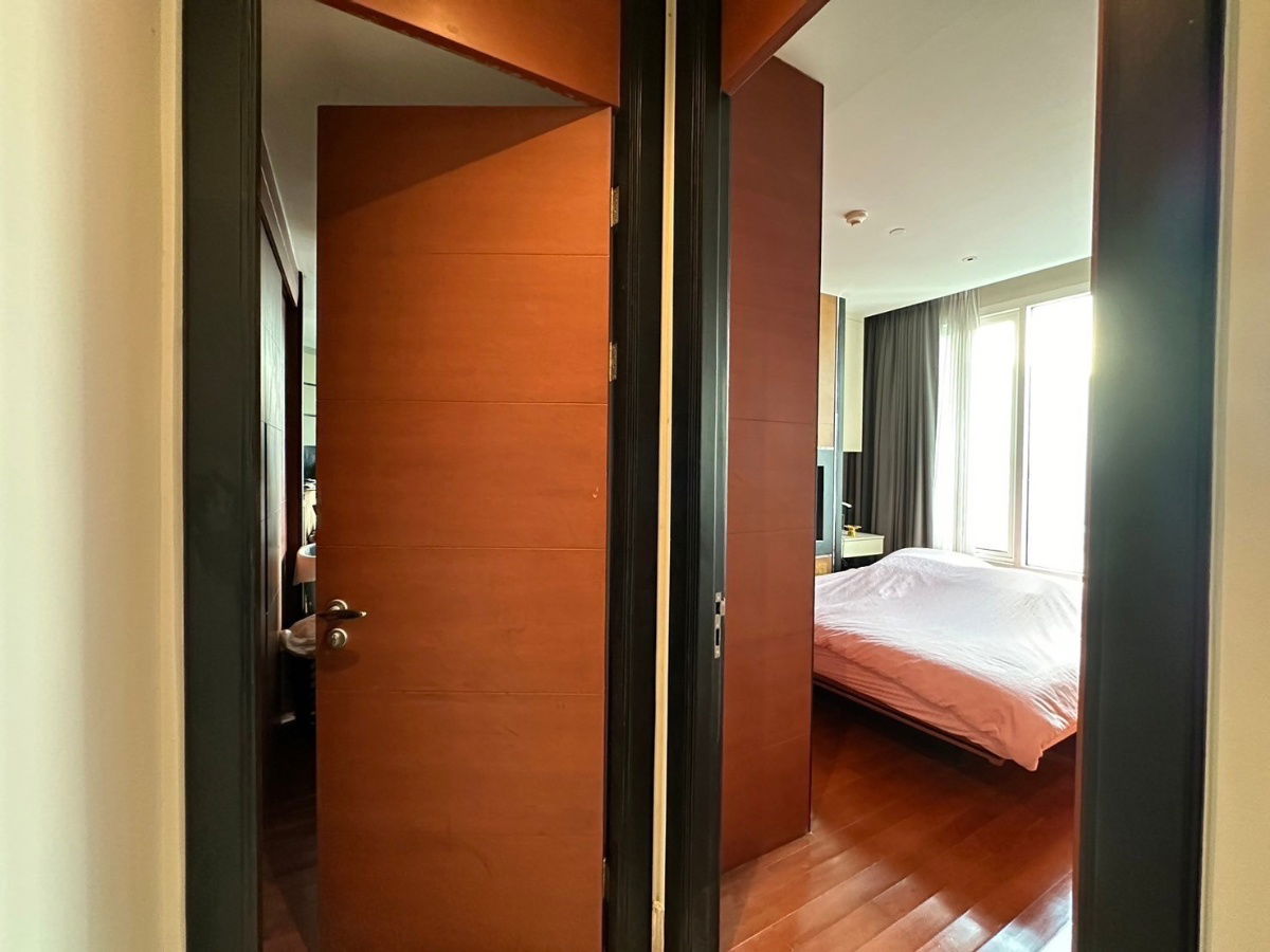picture The Infinity Condominium Sathorn for Sale - 4/12
