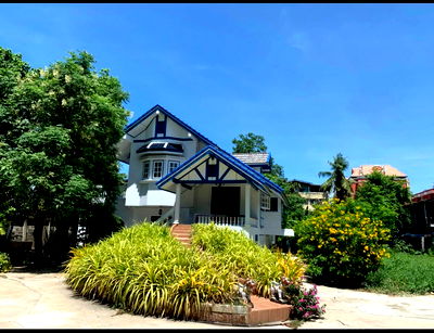 Houses for rent : B1000 Detached house for rent, 3 bedrooms, 600 square wah, city centre, near ICon Siam and golden BTS, ready to move in!