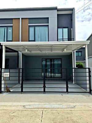 เช่าทาวน์โฮม นิคมอุตสาหกรรมบางปู : R2555 ให้เช่าทาวน์โฮม Pleno สุขุมวิท บางนา 2 (ว่างค่ะ) หลังมุม