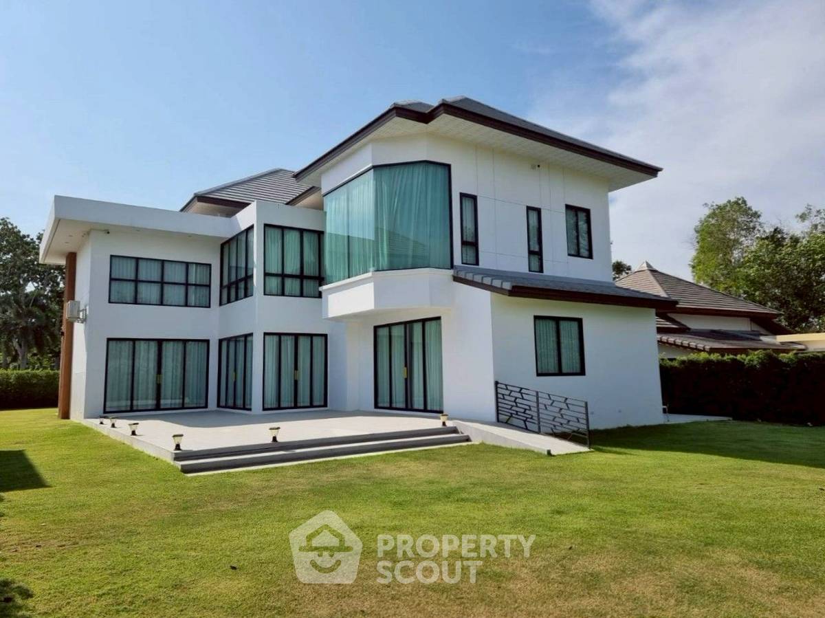 รูป บ้าน 4-ห้องนอน ที่ เดอะ วิลเลจ โดย ฮอร์สชู พอยท์ ใน หนองปรือ (ID 2175435) - รูปที่ 1/34