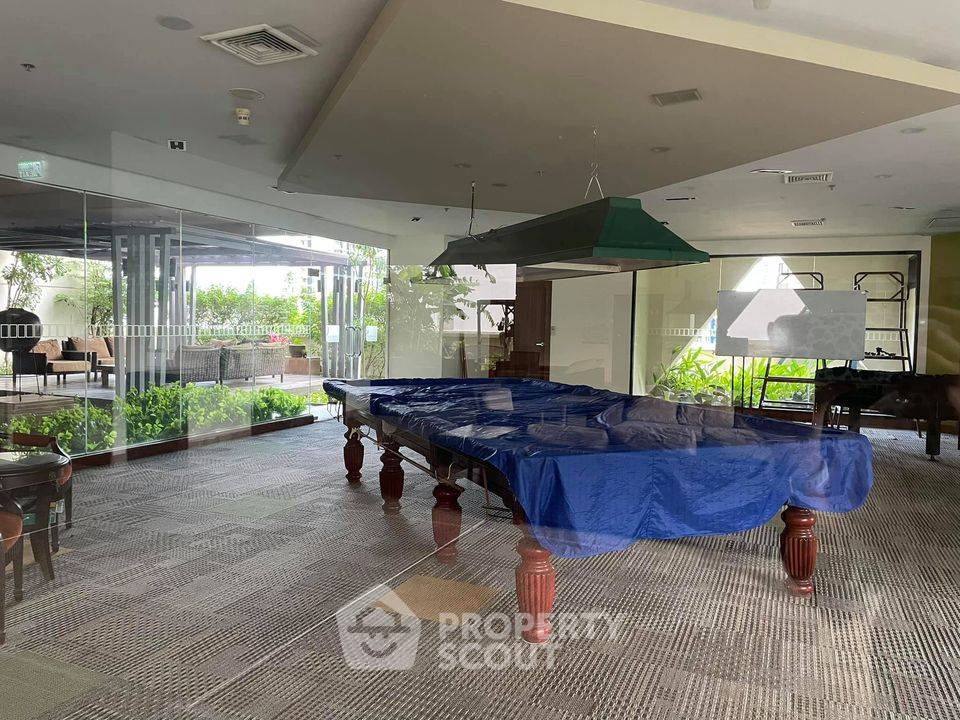 picture 2-BR Condo at Sathorn Gardens near MRT Si Lom (ID 482757) - 8/26