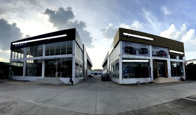 Shophouses for rent Bang Chan Industrial Estate : Showroom for rent Prime Location!!!