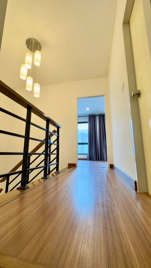 picture 🌟 FOR SALE: 3-Storey Townhome at Supalai Essence Ladprao | Prime Location near MRT Ladprao 101 🏡 Modern-style townhome with a functional layout - 11/18