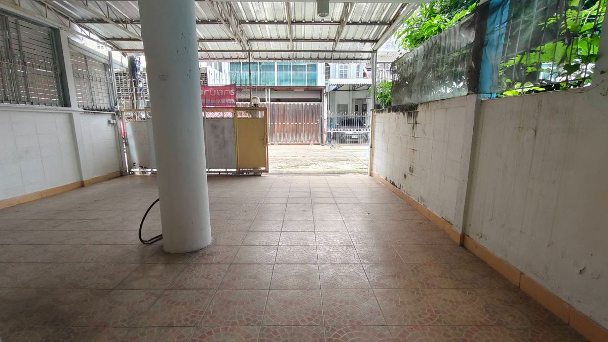 รูป ขายทาวน์เฮ้าส์ 31 ตร.วา หมู่บ้านชลาธร สาธุประดิษฐ์ 57 - รูปที่ 8/23