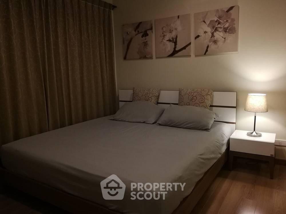 picture 1-BR Condo at The Seed Musee Sukhumvit 26 near BTS Phrom Phong (ID 372784) - 2/4