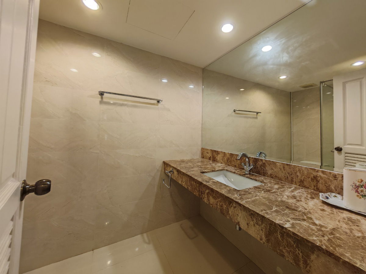 รูป ให้เช่าคอนโด La Maison Ruamrudee ใกล้ BTS เพลินจิต 65,000 บาท รหัสทรัพย์: RS990 - รูปที่ 24/25