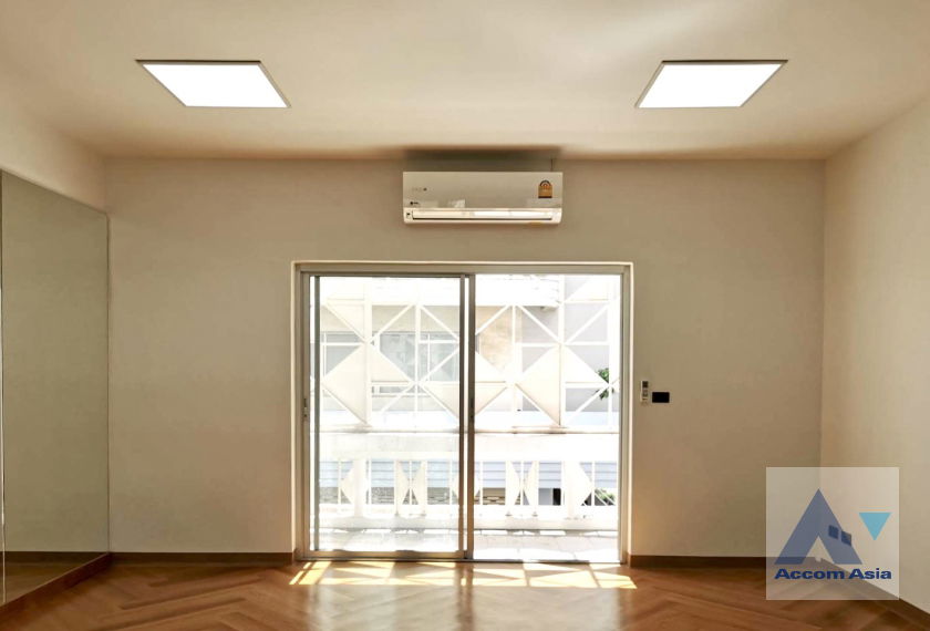 picture 🔼🔽 AccomA 📩  5 BR Townhouse @Park Avenue (AA18595) - 5/10