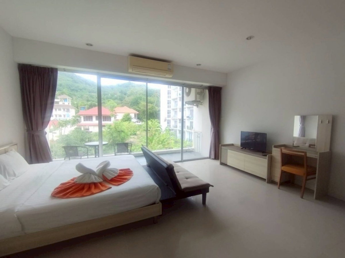 Chic Condominium For Sell WR-03544 - image 3