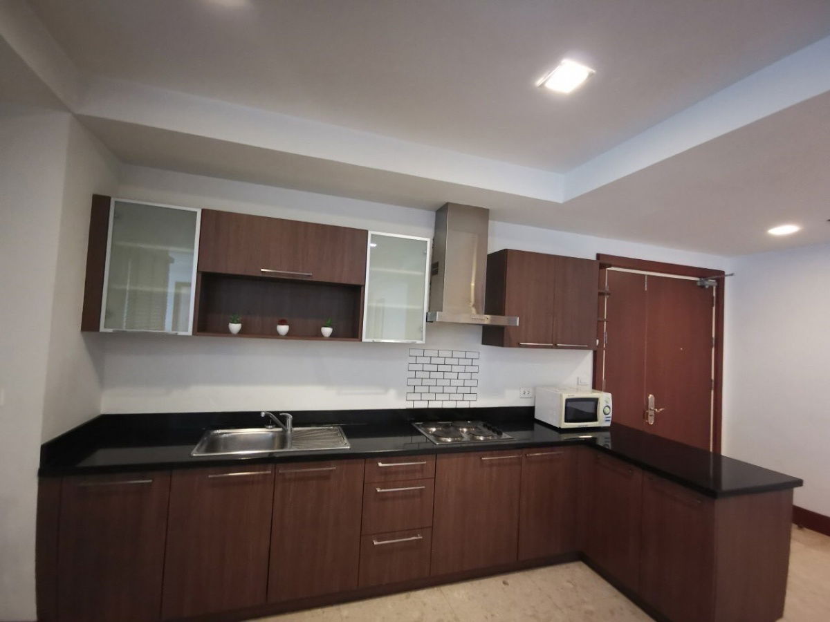 picture Special Price! 3 Beds  2 Baths Prime Location: In the heart of Ekkamai - 5/11