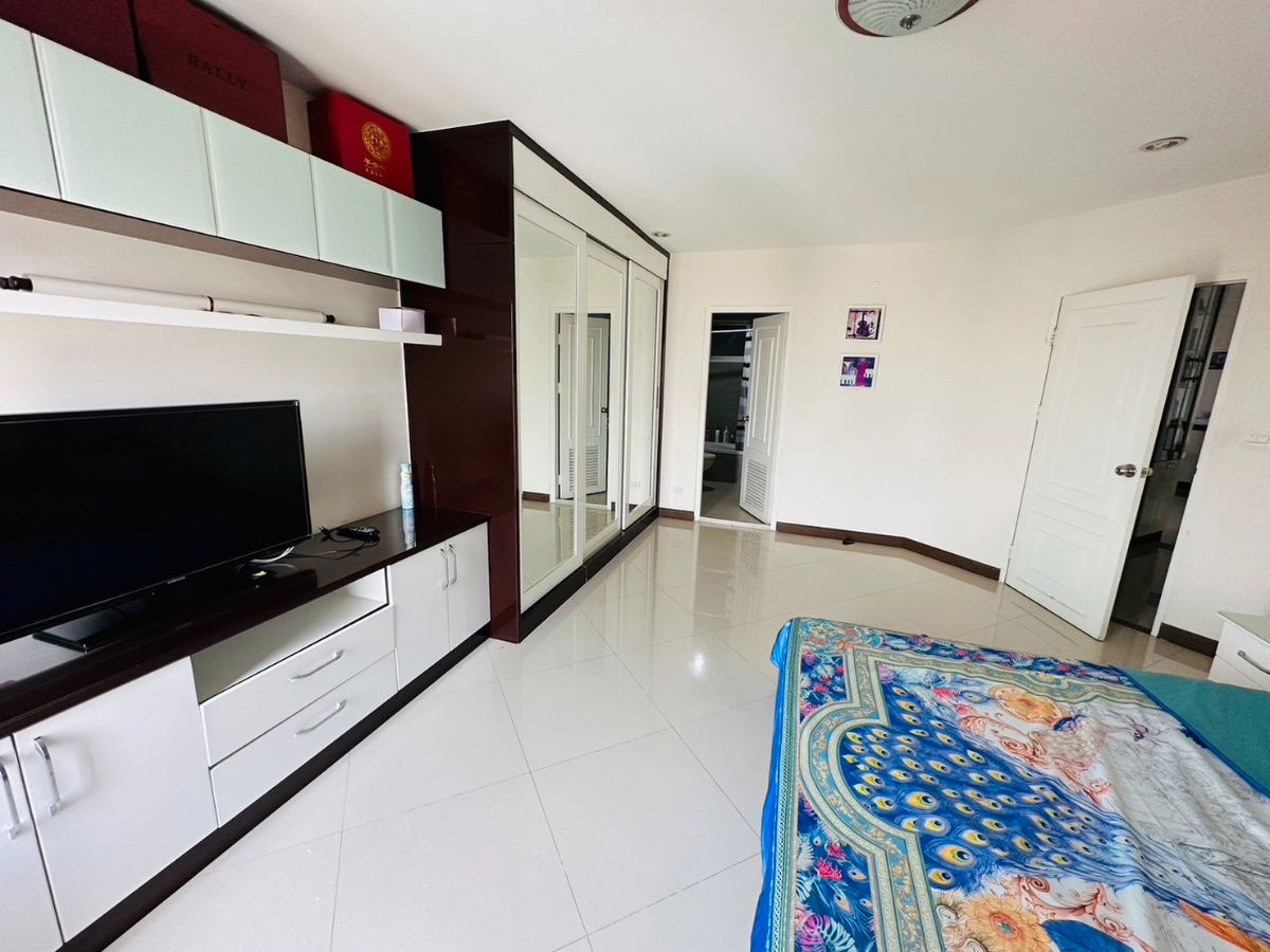 picture Two-bedroom unit for sale in NS Tower Bangna Condominium, 2 minute walk from Central Bangna Department Store - 10/16