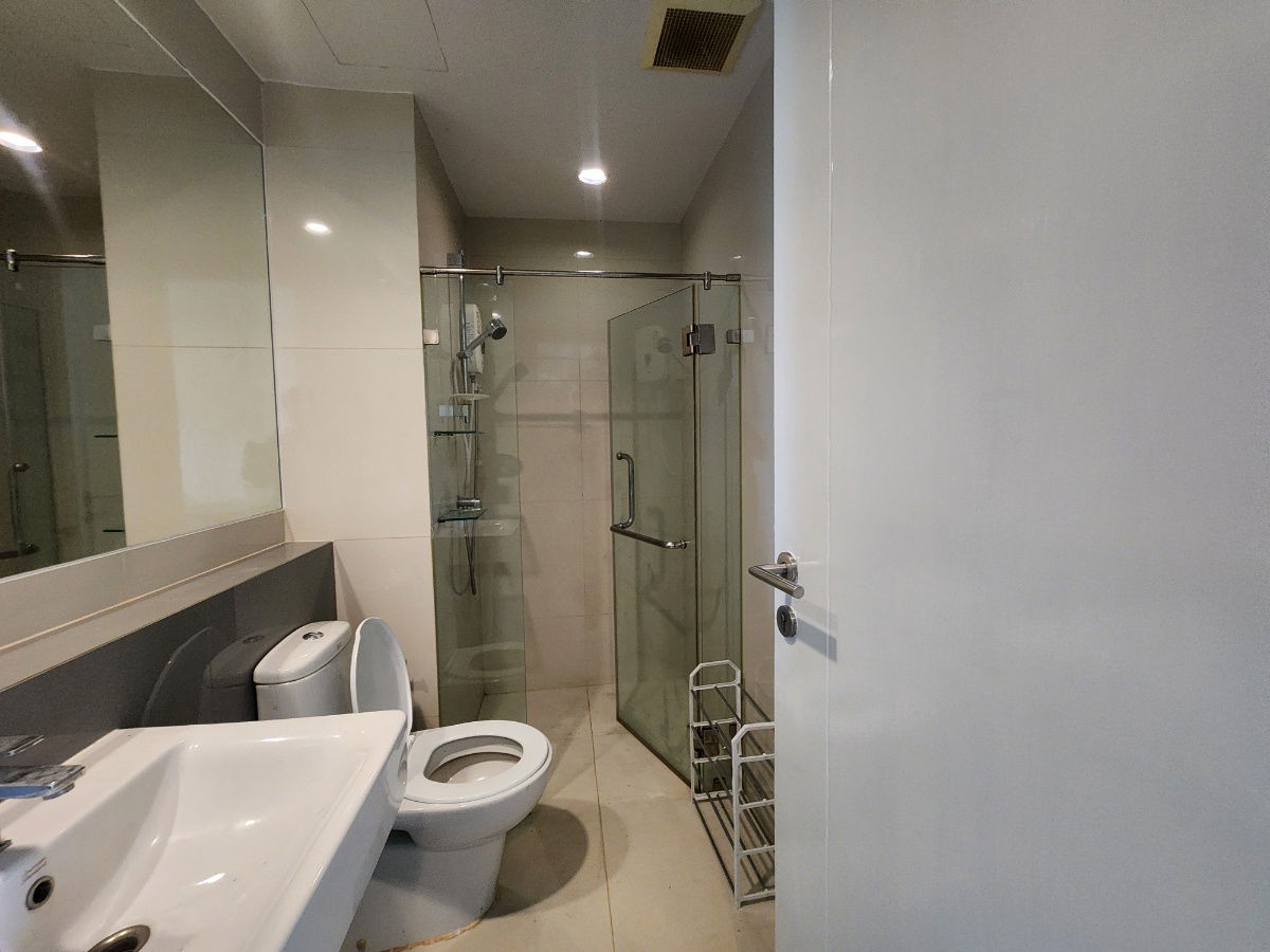 รูป รีโนเวทใหม่ ทาสีใหม่ **จอดรถได้ รถยนต์ 1 มอไซค์ 1 **ให้เช่า Zelle รัตนาธิเบศร์ ชั้น 4 ขนาด 32 ตรม. **มีเครื่องซักผ้า**โครการติดถนนใหญ่*SN507.1 - รูปที่ 7/52