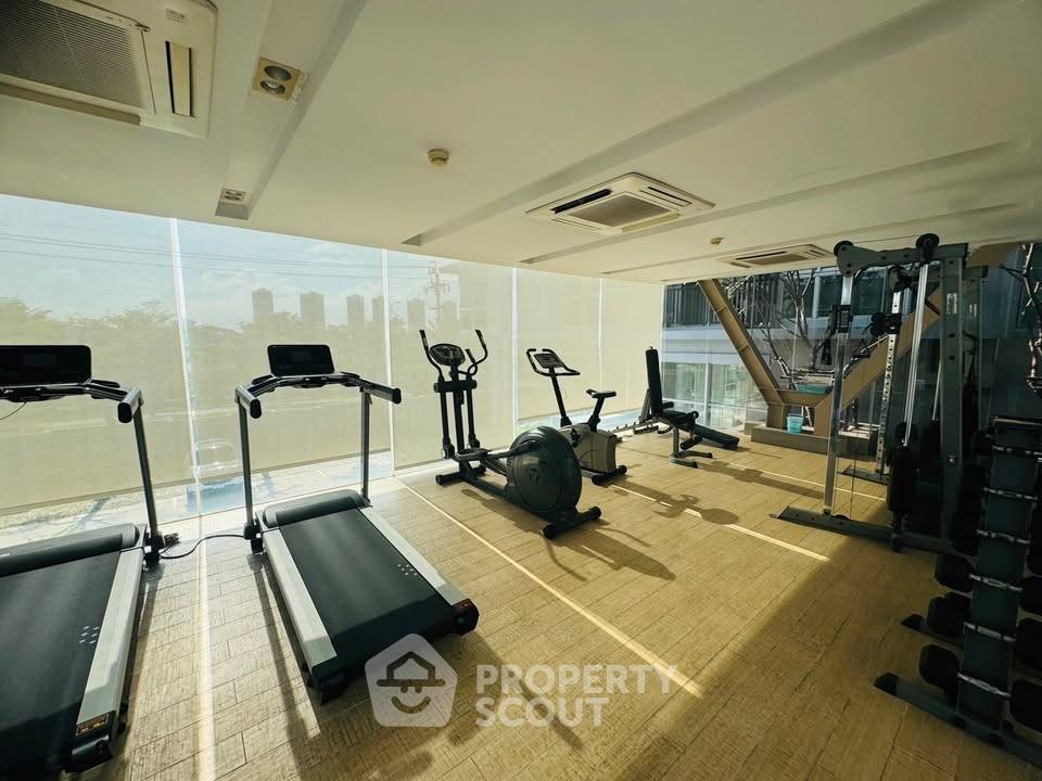 picture 1-BR Condo at Double Lake Condominium Phrase 2 in Ban Mai (ID 2222462) - 11/15