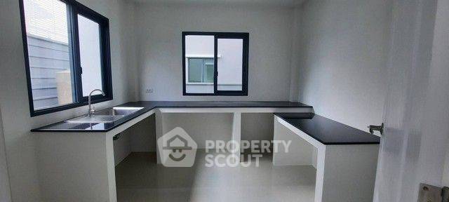 รูป บ้าน 4-ห้องนอน ที่ เซนโทร วิภาวดี ใน ดอนเมือง (ID 2169587) - รูปที่ 7/10