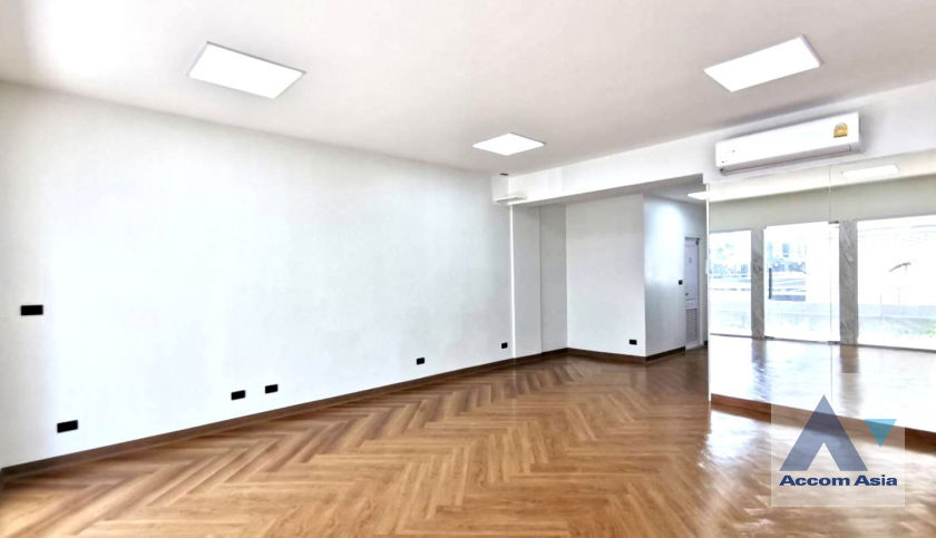 picture 🔼🔽 AccomA 📩  5 BR Townhouse @Park Avenue (AA18595) - 6/10