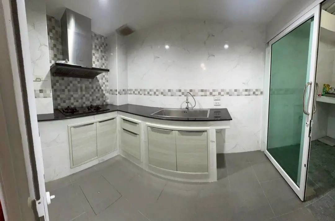 picture sale Golden town Sathorn​nice house at Kallaphruek road - 4/8