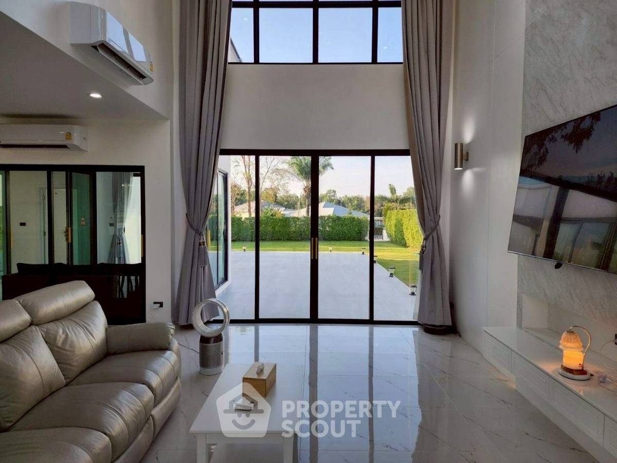 รูป บ้าน 4-ห้องนอน ที่ เดอะ วิลเลจ โดย ฮอร์สชู พอยท์ ใน หนองปรือ (ID 2175435) - รูปที่ 3/34