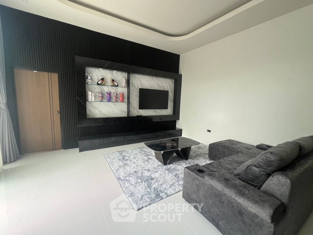 รูป วิลล่า 3-ห้องนอน ใกล้ พัทยาตะวันออก (ID 2217646) - รูปที่ 13/22