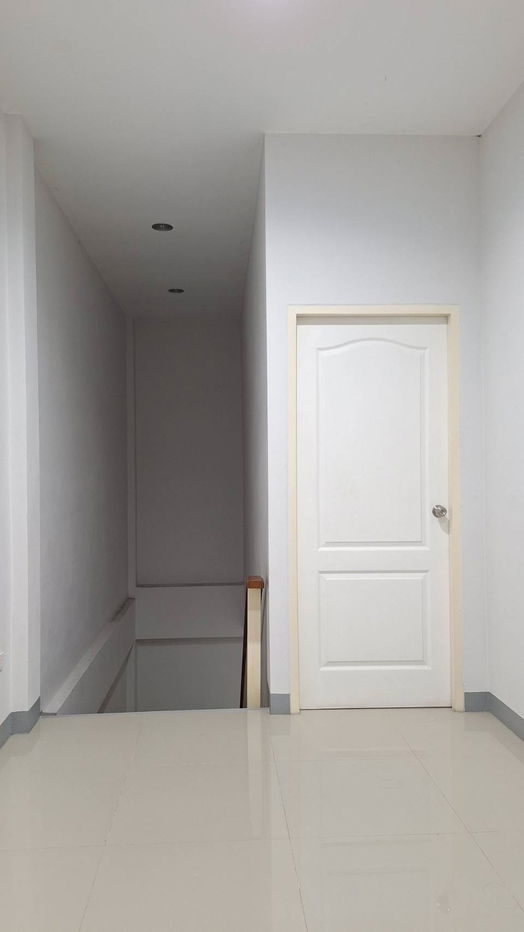 picture Commercial building for rent, 17,000 baht, near Varee School, near 89 Plaza, size 3 bedrooms, 4 bathrooms, 2 parking spaces - 39/48