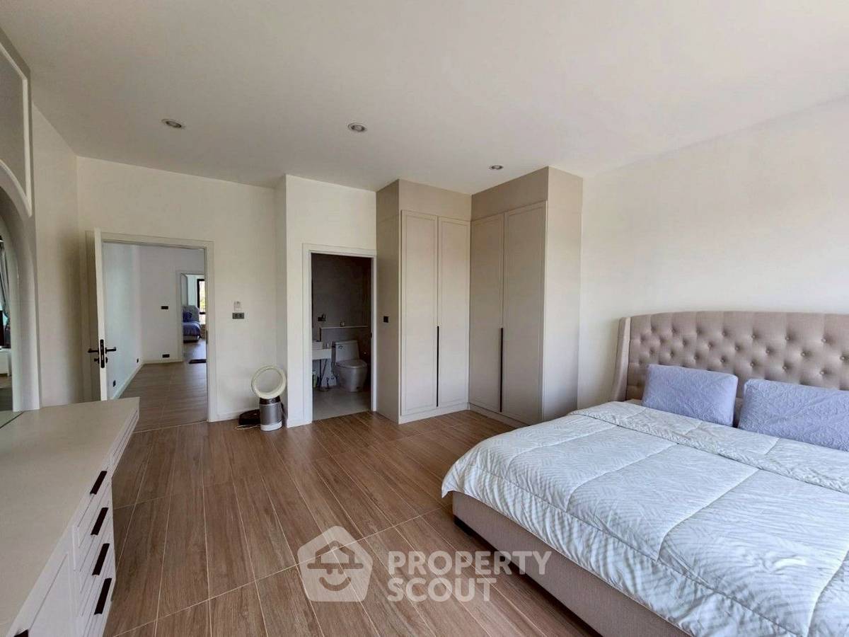 รูป บ้าน 4-ห้องนอน ที่ เดอะ วิลเลจ โดย ฮอร์สชู พอยท์ ใน หนองปรือ (ID 2175435) - รูปที่ 25/34