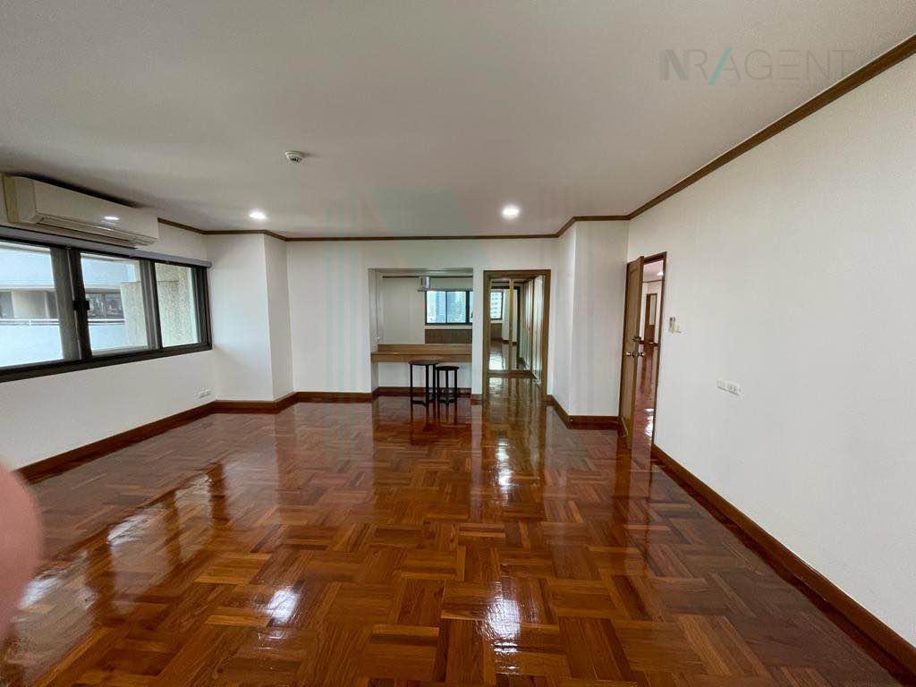 รูป ให้เช่าคอนโด ทาวเวอร์ พาร์ค อาคาร 1 ชั้น 12 4 ห้องนอน ขนาด 363.00 ตรม ใกล้ โรงเรียนวัดดิสหงสาราม - รูปที่ 2/8