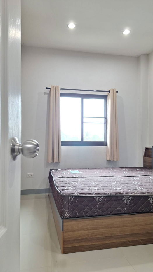 picture Commercial building for rent, 17,000 baht, near Varee School, near 89 Plaza, size 3 bedrooms, 4 bathrooms, 2 parking spaces - 19/48